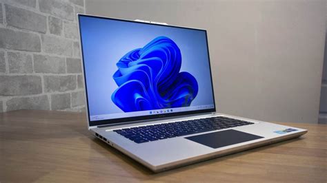 Gigabyte AERO 16 XE5